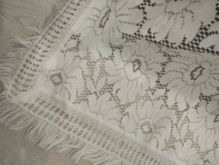 Colcha floral branca vintage