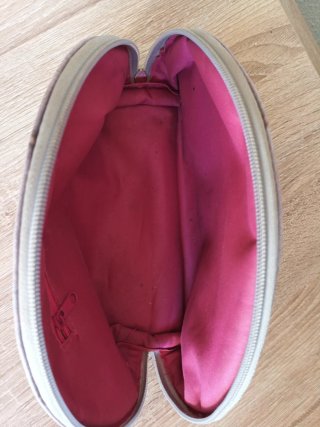 Estuche/neceser con dibujo de niña (La Santoro)
