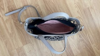 Bolso Tous Beige con Diseño Calado