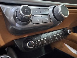 Ferrari GTC4 Lusso DCT 507 kW (690 CV)
