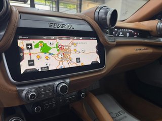 Ferrari GTC4 Lusso DCT 507 kW (690 CV)