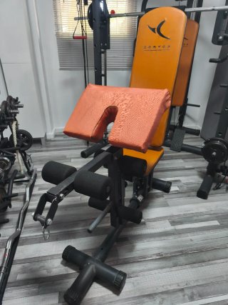Gimnasio multifunción completo