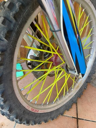 Moto Motocross Azul y Amarilla