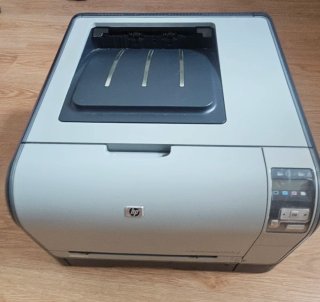 Impresora HP Color LaserJet CP1515n