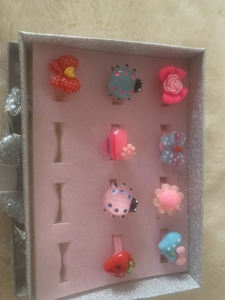 Caja de anillos para niña