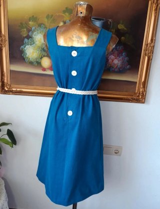 Vestido vintage azul con cinturón