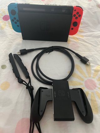 Nintendo Switch V2 Azul/Rojo Poco Uso