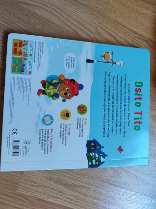 Osito Tito. Mi primer libro de memoria. Navidad