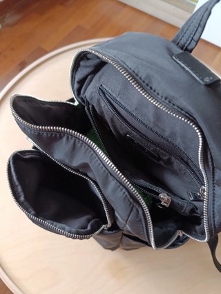 Mochila de nylon negra