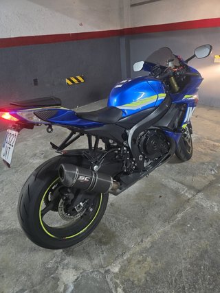 Vendo suzuki gsx750r
