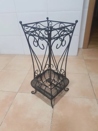 Soporte Forja Maceta Negro