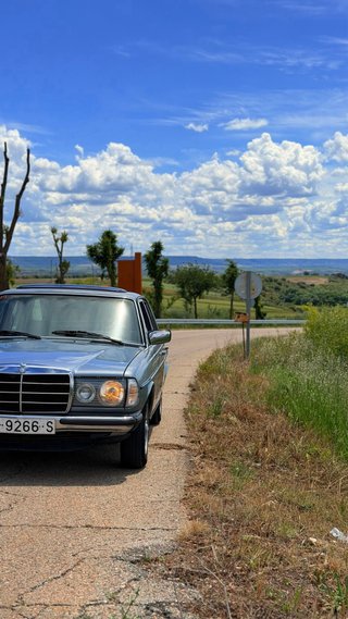 Mercedes-Benz 240d 1982