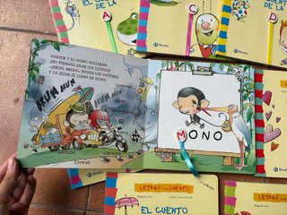 Set 8 libros interactivos de lectura para niños.