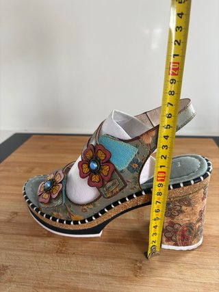 Sandalias Laura Vita grises