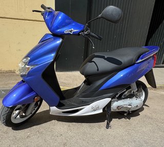 Yamaha Jog R Azul y Blanco