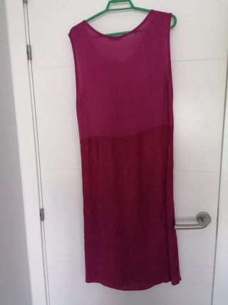 Vestido midi burdeos con lentejuelas