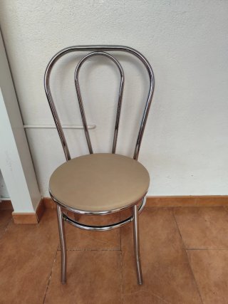 Mesa de cocina con 3 sillas