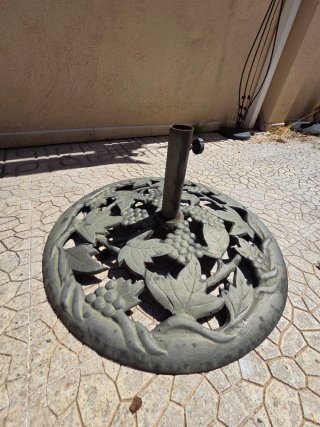 Base sombrilla hierro forjado diseño uvas