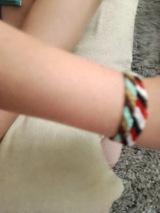Pulsera infantil azul y varios colores