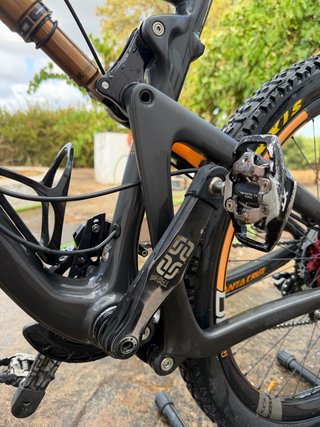 Santa Cruz Bronson C Taglia M Full Carbonio