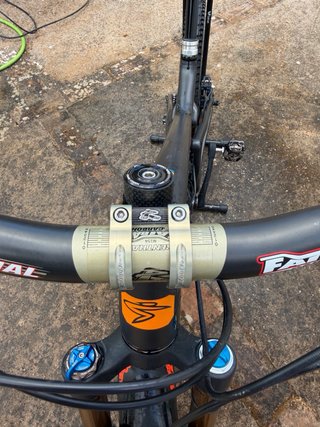 Santa Cruz Bronson C Taglia M Full Carbonio