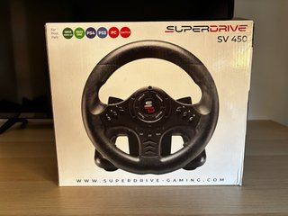 Volante Superdrive con Pedales