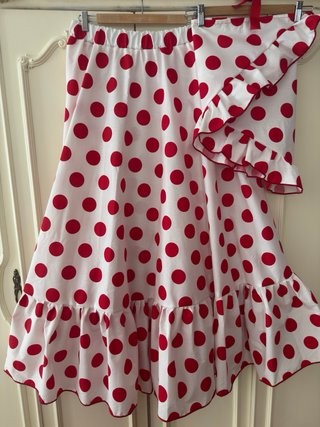 Conjunto Flamenco Lunares Rojo y Blanco
