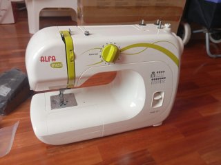 Máquina de coser Alfa Inizia 531
