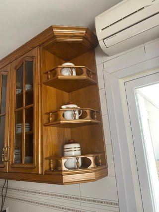 Mueble de cocina madera y cristal