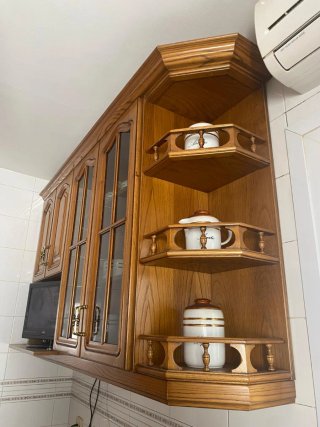 Mueble de cocina madera y cristal