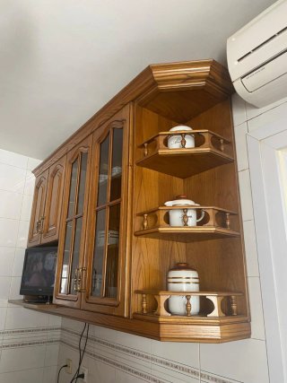 Mueble de cocina madera y cristal