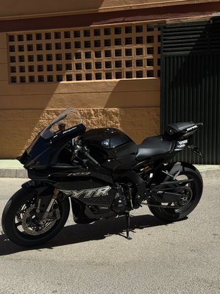 Yamaha R9 Negra 2026 | 3500km