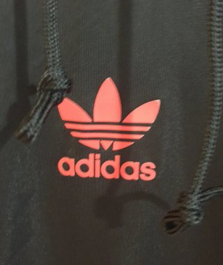Felpa Adidas con strisce colorate jamaica chili 20