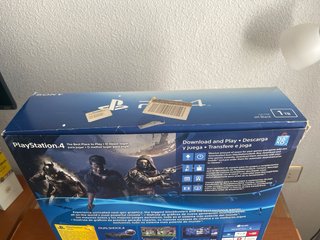 Caja vacía de PS4 Jet Black 1TB