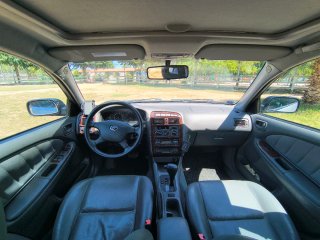 Toyota Avensis 2000