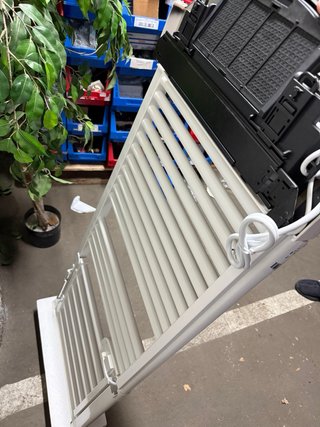 Radiador toallero blanco