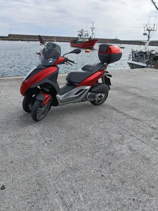 Piaggio MP3 Yourban 300LT Roja 2012