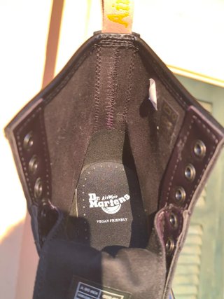 Botines Dr. Martens Veganos morado n° 38