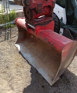Excavadora Takeuchi TB2150 15 TN