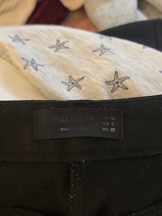 Pantalón negro campana