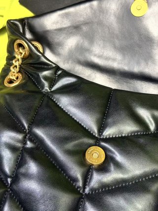 Bolso YSL Loulou Puffer negro piel acolchada