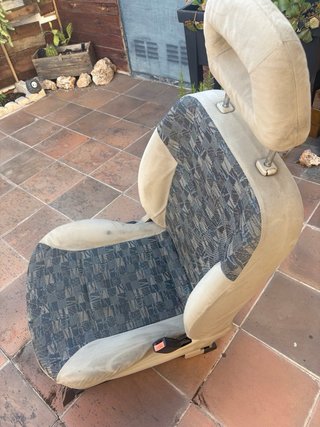 Asiento copiloto Nissan Terrano 2