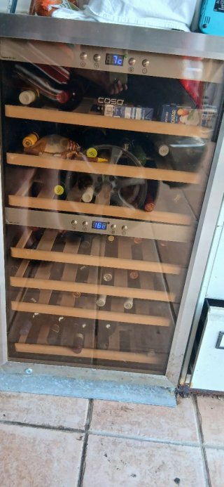 Nevera de vinos