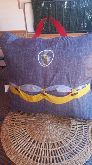 Saco de dormir Quechua azul y amarillo