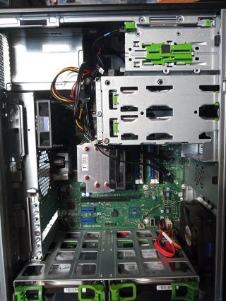 Servidor Fujitsu TX1310 M3 NAS