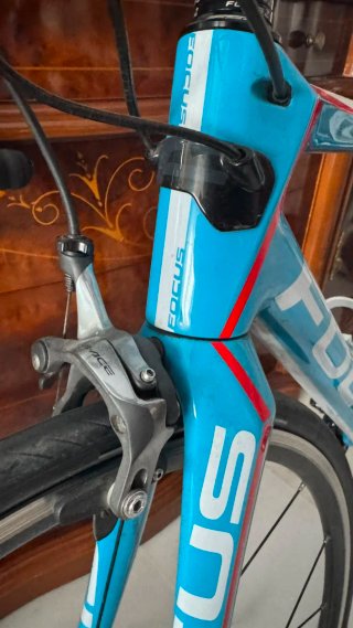 Bicicleta Carretera Focus Cayo Mix Azul