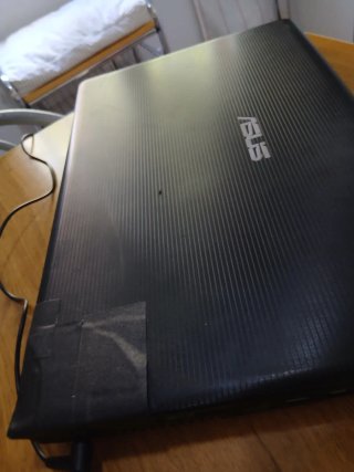 Asus Intel Celeron X55A Portátil + regalo