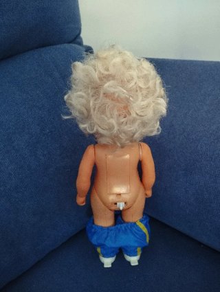 Muñeca esquiadora con accesorios