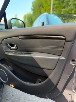 Renault Scenic  Scenic  2012