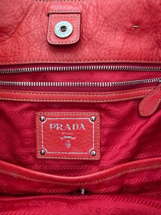 Bolso Prada Rojo Auténtico